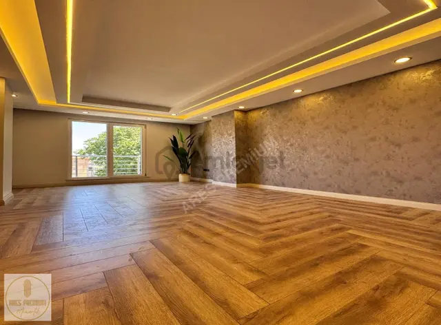 Marmara Park Arkası Metrobüse Yürüme Şık Tasarımlı 2+1 Daire ! 1
