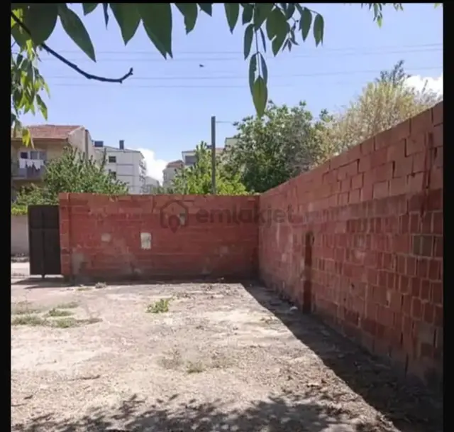 Şirintepde Acık Kapalı Depo Müstakil Ev 5