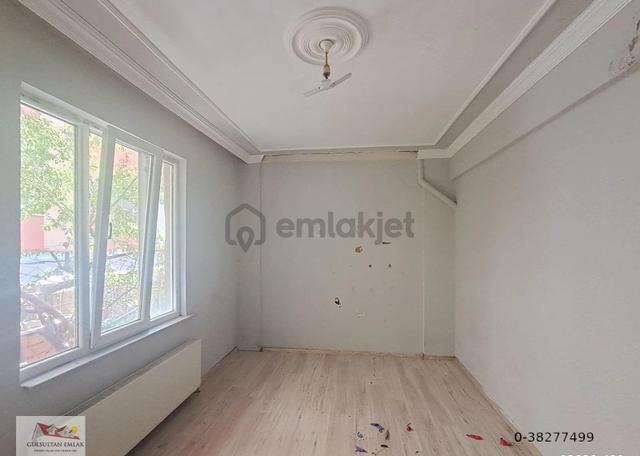 Gülsultan Emlak ' Tan Tekirdağ S.paşa Çınarlı Mah. Bahçeli 2+1 Kiralık Yüksek Giriş Daire 4
