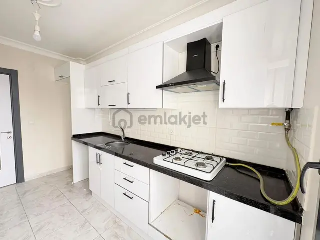 Mertcan'dan Havuzlu Güvenlikli Lüks Sitede Ara Kat 2+1 Daire 5