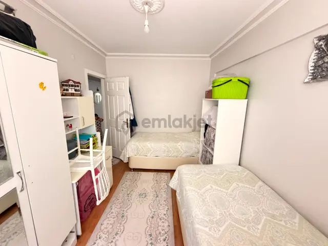 Yılmaz Gayrimenkul Den Tandoğan Mah 2+1 Kök Tapu 95m2 Lüxyapılı Site İçerisi Haftanın Fırsat Dairesi 4