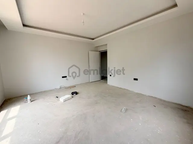 Mertcan'dan Yayalar Mah. Caddeye 1dk Balkonlu Ara Kat 2+1 4