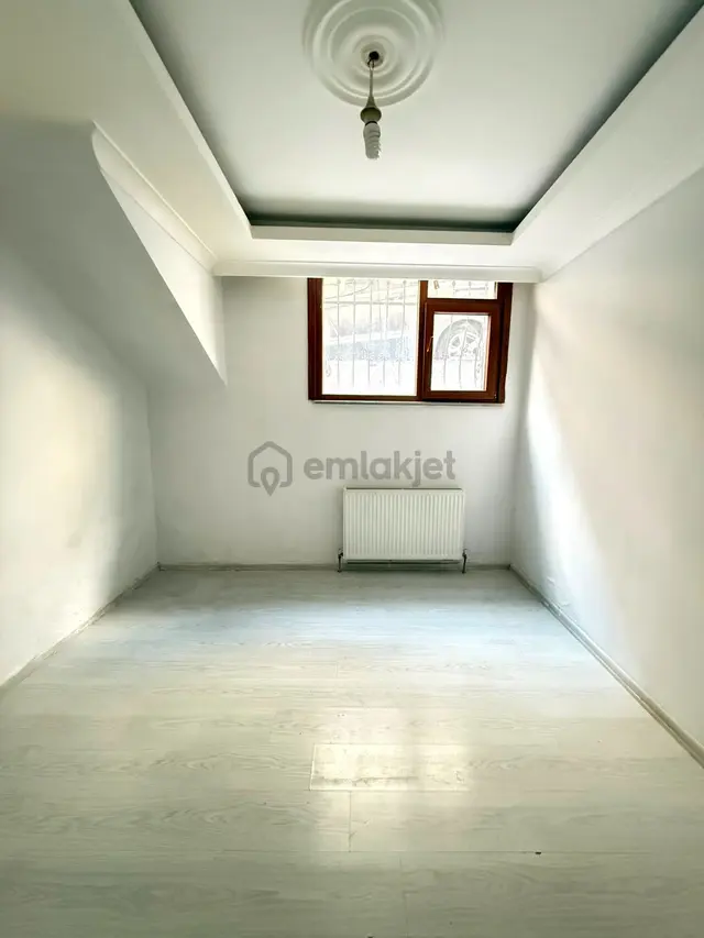 İnönü Mahallesi'nde 2+1 Bahçekatı Kiralık Daire 4