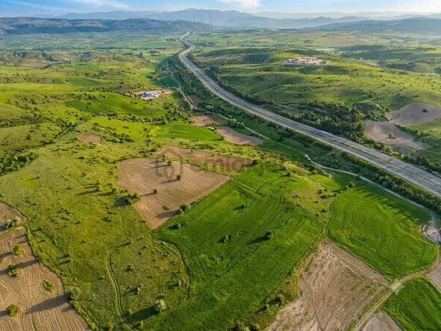 Anadolu Otoyolu Kenarı Tek Tapu 6.776 M2 Tarla (takaslı) 2