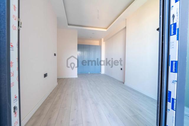 Çiğli Anadolu Caddesi Yakını 1+1 Satılık Teraslı Daire 4
