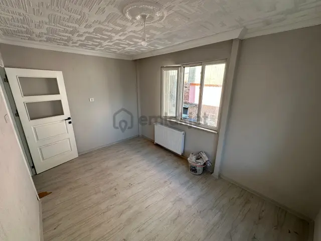 Nazilli Merkezde 1+1/2+1 Kiralık-satılık Daire 4