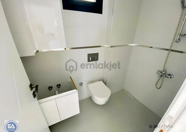 Kuşadası Soğucakta Acil Bahçeli Ferah 4+1 Müstakil Villa 1