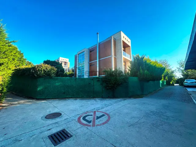 Tepeören Milenyum Park'ta 550m2 Tripleks 8+2 Satılık Müstakil Ev 1