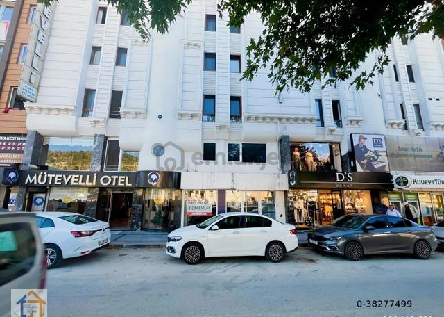 Bizim Emlak'tan Cumhuriyet Caddesi'nde Prestijli Kiralık İş Yeri 1