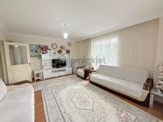 Mertcan'dan Cadde 2dk Metro 9dk İskanlı Balkonlu 3+1 Daire 2