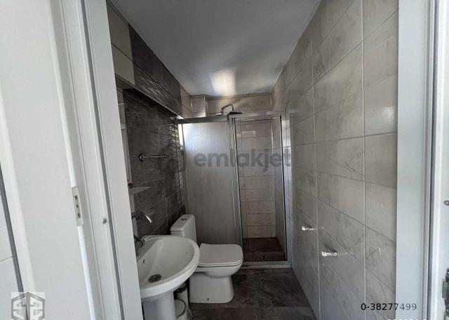 İzmir Selçuk Atatürk Mahallesi'nde Kiralık 1 + 1 Daire 4