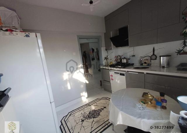 Mmg'den Acil Satılık Ulubatlı'da Cadde Üzeri Geniş 3+1 Daire..! 1