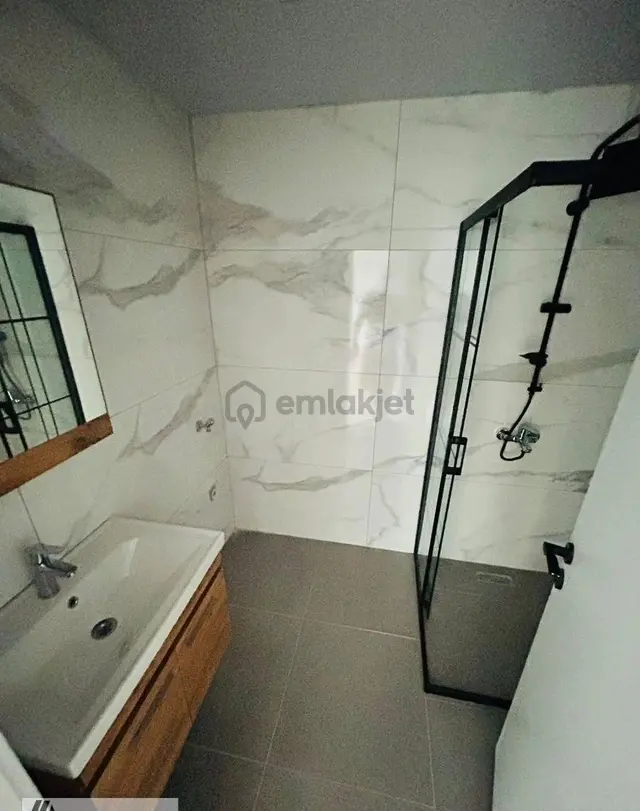 Yeni Mahallede 45 M2 Ve Otoparklı Sıfır 1+1 Daire 3