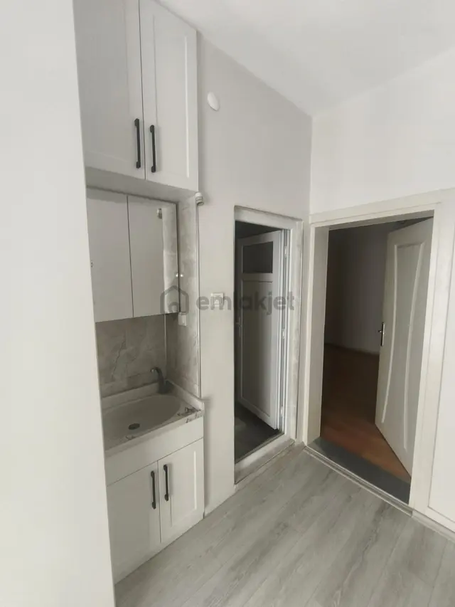 Dünyagöz Hastanesi Arkası 3+1 Eminevime Uygunsatılık Arakatdaire 4