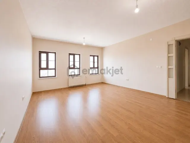 Merkez Beydağı Toki'de Satılık 3+1 Ara Kat Daire 1