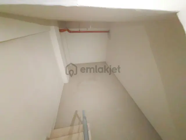 M.akif Ersoy Mh. M.atay Cd. Üzeri 3 Katlı 200m2 Sıfır Kiralık 4
