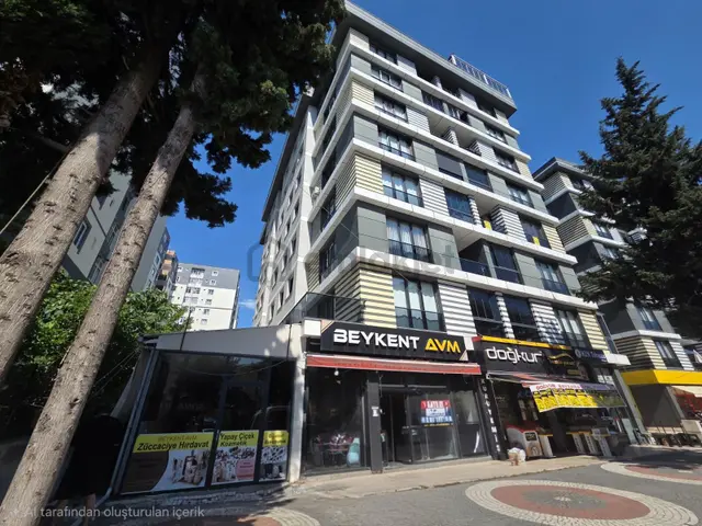 Remax Kaya 500m² Cadde Üzeri Satılık Depolu Dükkan 2