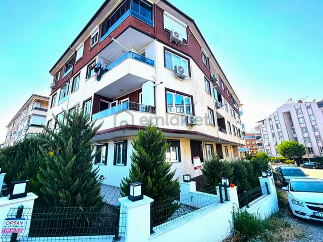 ♫melodi'den Akçay'da Fırsat Ayrı Mutfaklı Ön Cephe 5 Yaşında Asansörlü 2+1 Satılık Daire 1