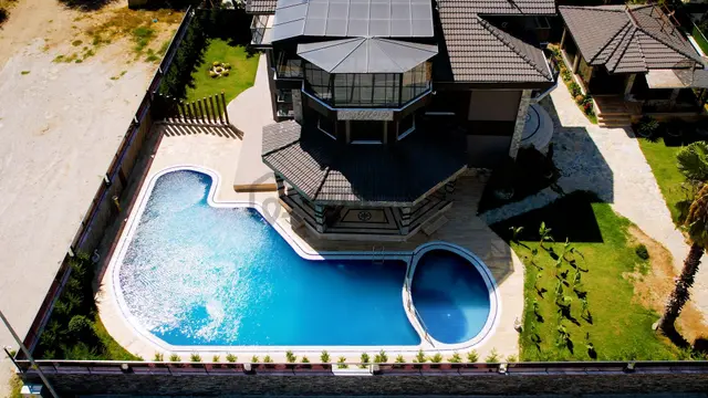 Antalya Belek'te Lokasyon Harika Lüks 7+1 Müstakıl Villa 2