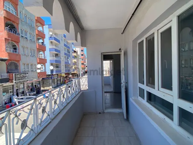 Emlak 72'den Yenimahalle Hamidiler Cad.üstünde Satılık 2+1 Daire 4