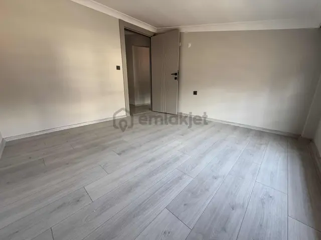 Alaçatı'dan/teraslı/bağımsız Mutfak/yüksek Kredili/3+1 Satılık 4