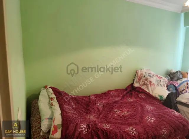 Day House'den Cadde Üzerinde Çift Balkonlu 1. Kat Daire 3