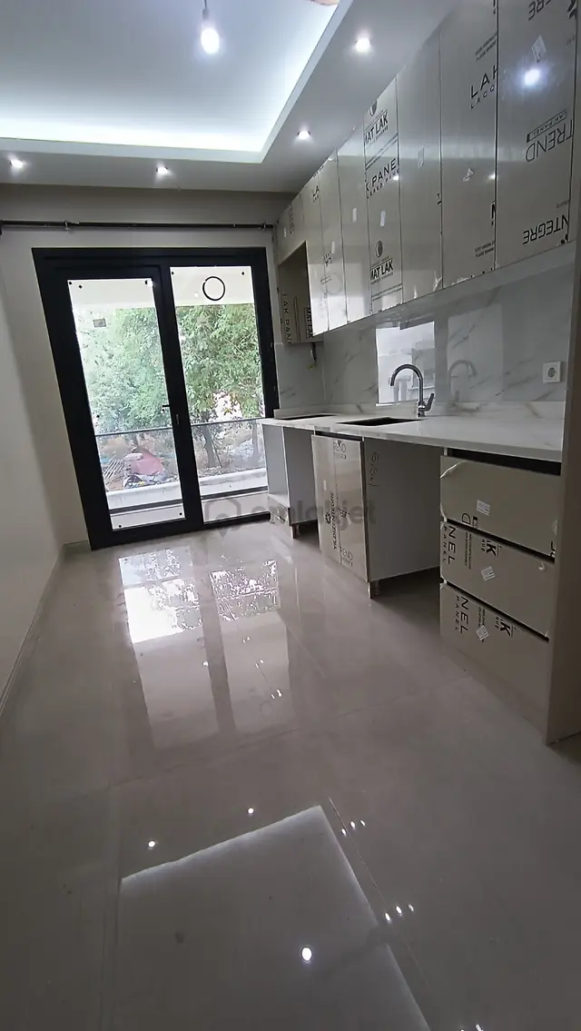 Taşoluk Değirmen Arkasında Lüx Satılık Arakat Daire 2