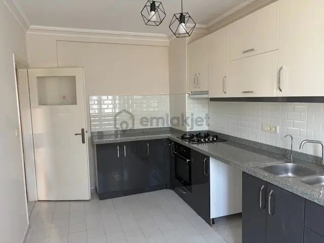Gujan Ceyhan'dan Soğuksu Mah. Kiralık 2+1 Daire 2