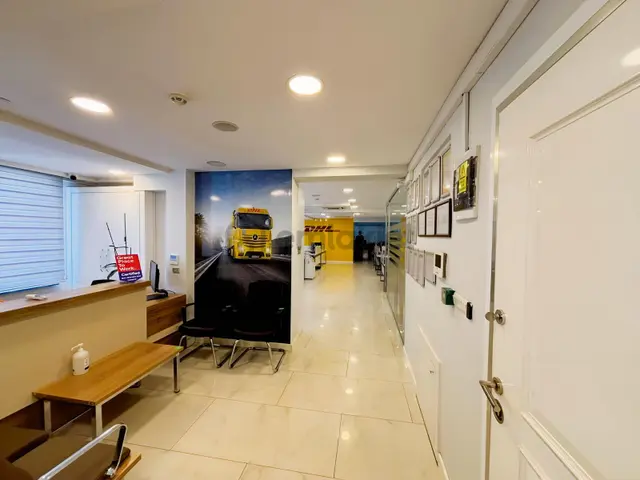 Emek'te Mudanya Yolu Cepheli 247 M² Prestijli Kiralık Ofis 3