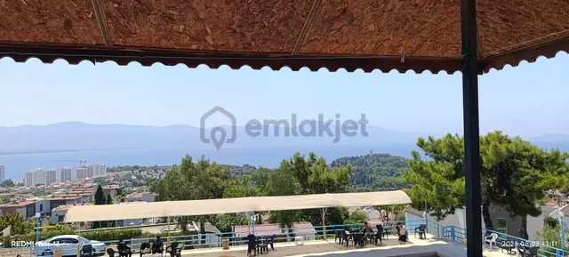 Kuşadası Kadınlar Denizi Havuzbaşı Deniz Manzaralı Satılık Villa 2