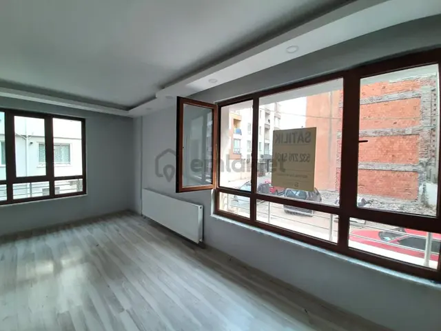 Recep Ümit'ten Gaffar Okan Caddesi Arkasında 3+1 Satılık Daire 4