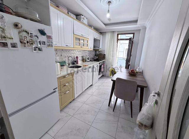 Satılık 2+1/arakat/ön Cephe/asansörlü/memur Kiracılı/cadde Üstü 5