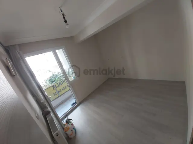 Şemikler Anadolu Cad. Yakın_kapalı Mutfak,doğalgazlı 2+1 Kiralık 5
