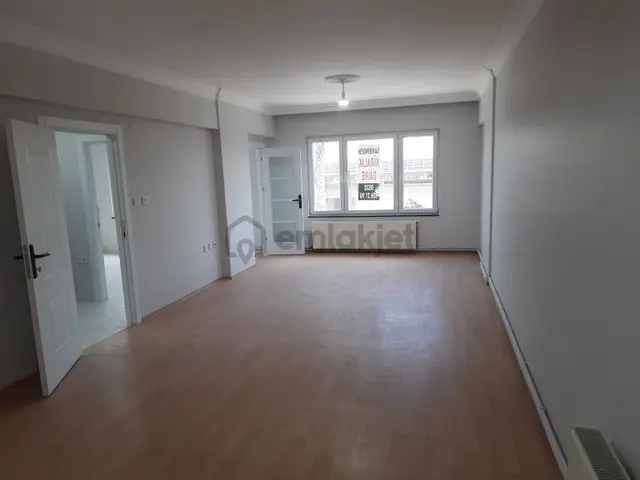 Belediye Evlerinde Doğu Parka Yürüme Mesafesinde Geniş 2+1 Daire 3