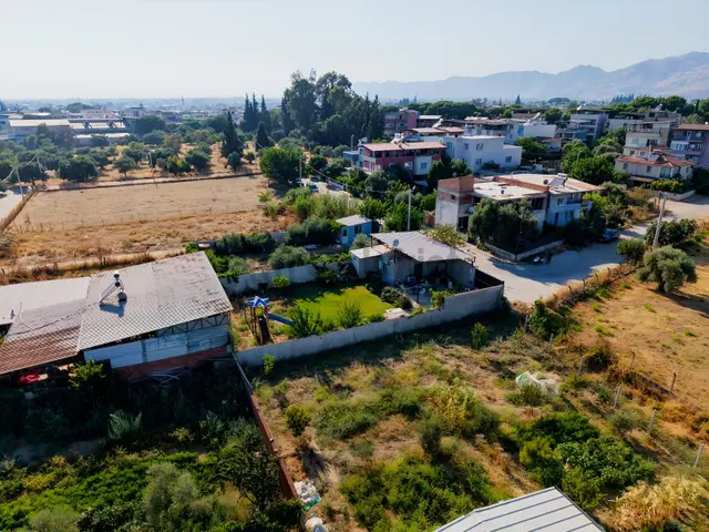 Efeler Kardeşköy'de 395 M² Arsada Kiralık Müstakil Ev 2