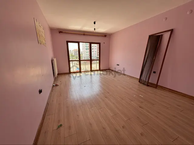Yenişehir Üçkuyularda Kiralık 3+1 3