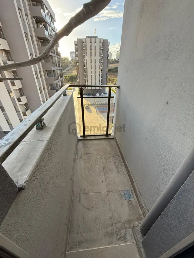 Kabasakal'da/blv Üzeri/site/sıfır/3+1/k.mutfak/ç.banyo/güvenlik 5