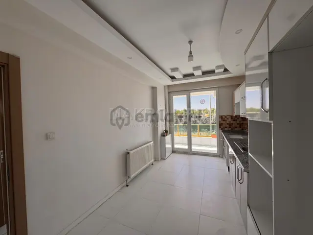 50.lik Yol Üzerinde 3+1 Havuzlu Kiralik Daire 5
