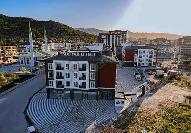 Uydukent-selçuklu Mah.'de Matyar Efect Sit.'de Lüks Eşyalı 2+1 1