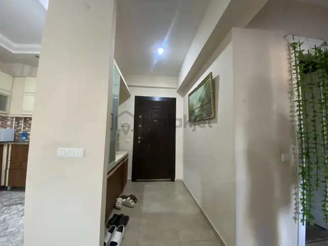 Hurma Merkezinde Site İçi K.otoparklı-havuzlu Eşyalı 2+1 5