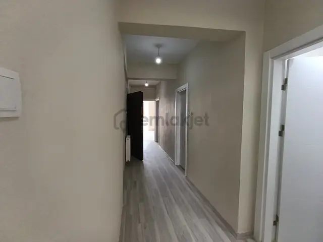 Trabzon Akçaabat Yeni Mh. Tadilatsız 2+1 Geniş Kiralık Daire 4