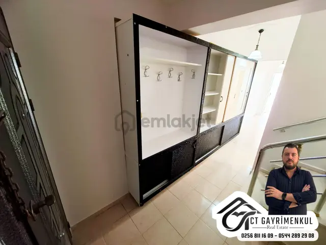 Didim'de Satılık 4+1 Dublex Geniş Kullanışlı Çok Hesaplı Ön Cephe Daire 3