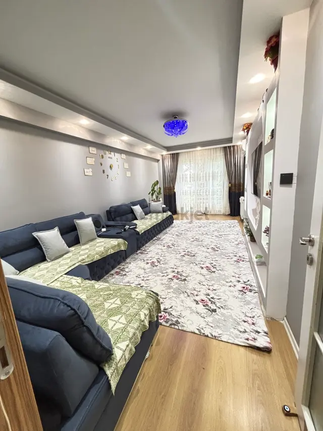 Demet Evlerde 4+1 Ve 232 M2 6 Yılık Binada Satılık Dublex Daire Fırsat 1