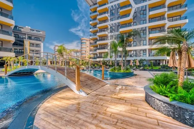 Alanya Tosmur'da Kiralık 2+1 Ultra Lüks Sitede Ayrı Mutfak Daire 1