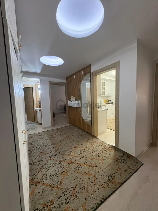 Cumhuriyet Mahallesinde Lüks 3+1 Satılık Daire 5