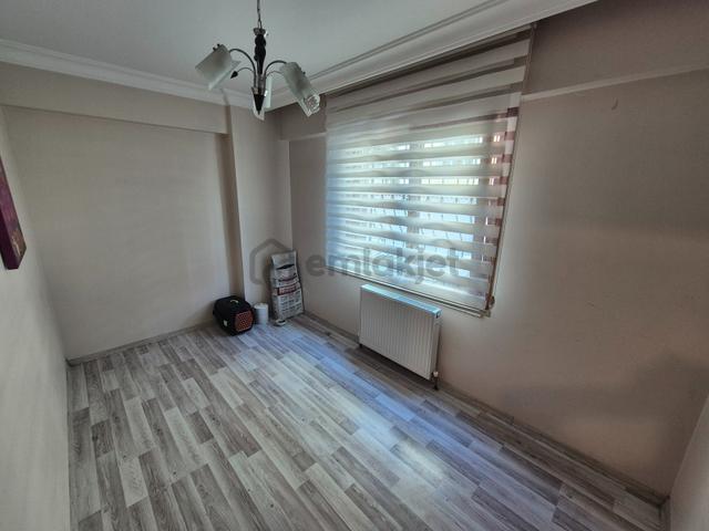 Şeyhli'de Metroya Yakın Yüksek Giriş Satılık 3+1 Bakımlı Daire 5