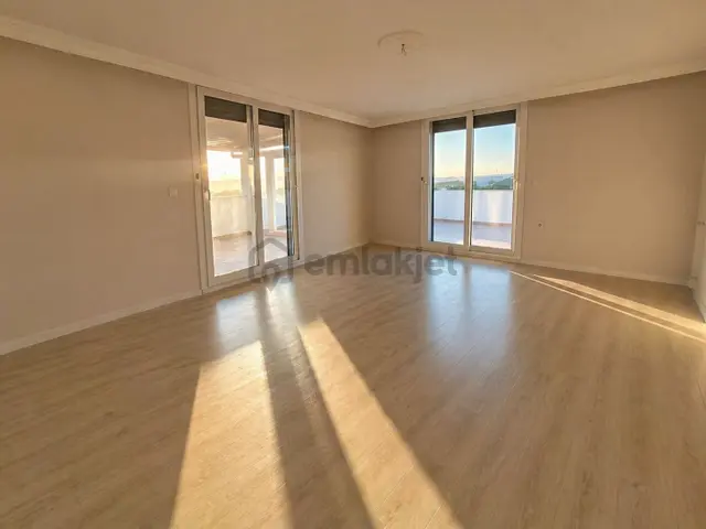 Seferihisarda Eşi Benzeri Yok! 240 M² 4+1 Dubleks Dev Teraslı 4