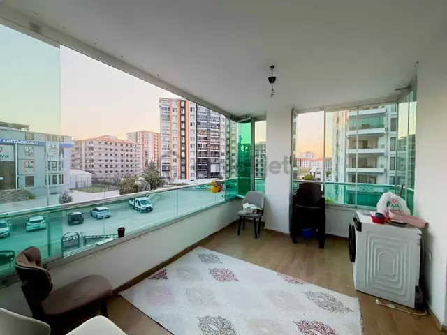 Yusuf Karadağlı'dan Bostanbaşı'nda Site İçerisinde 4+1 Kiralık 2