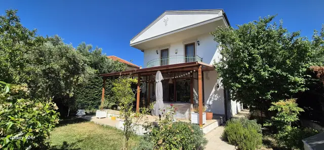 Ayvalık Sefa Çamlık'ta Müstakil Villa 1