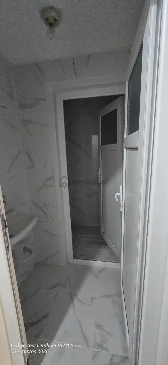 Kapaklı Gazi Okulu Dibinde Kiralık Giriş Kat Daire 2